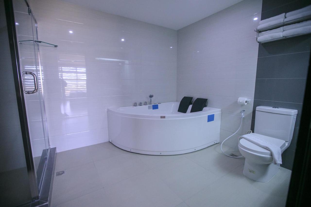 La Maja Rica Hotel Tarlac City Exteriér fotografie